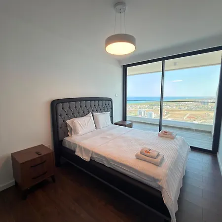 Grand Sapphire Luxury Apartment
