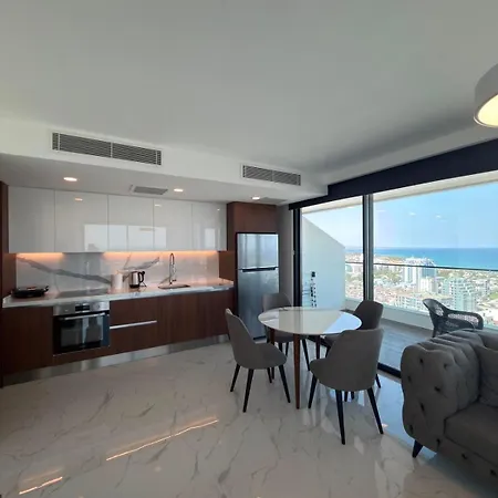 Grand Sapphire Luxury Apartment