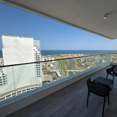 Grand Sapphire Luxury Apartment *