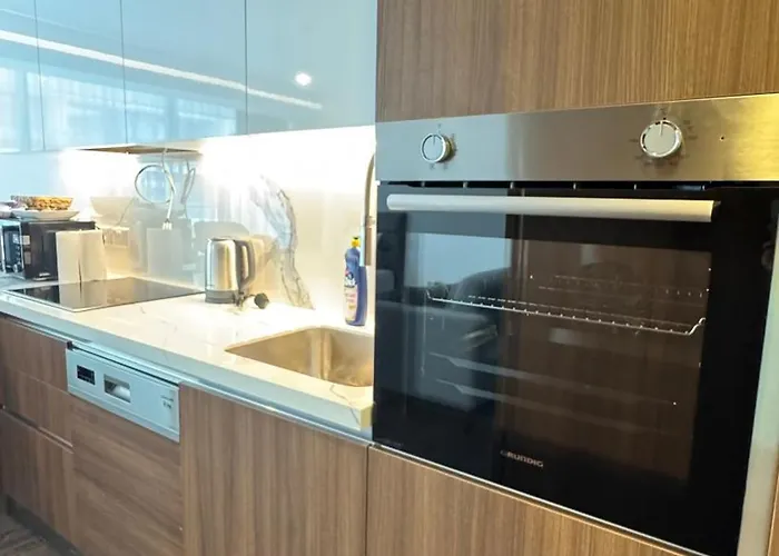 Grand Sapphire Luxury Lägenhet *