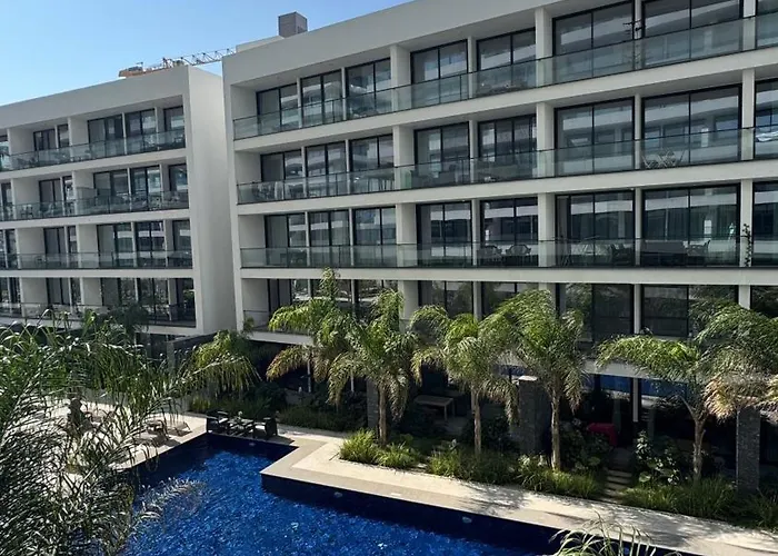 Grand Sapphire Luxury